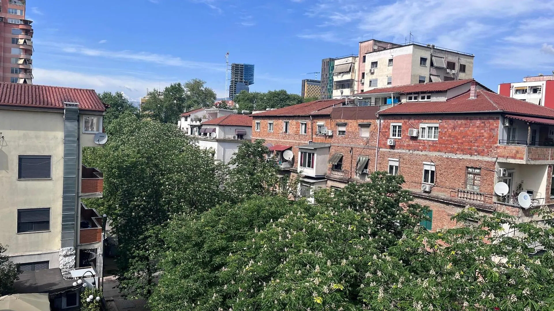 Doris Cottage Tirana 0*,  Albanien